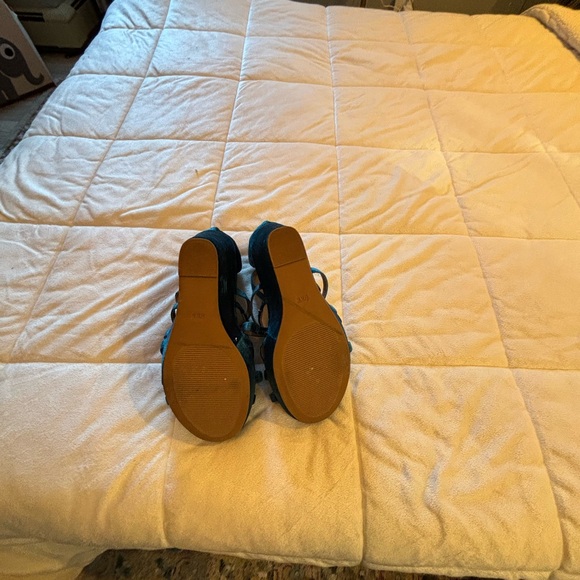 Torrid Turquoise Blue Velvet Strappy  Wedge Sandals - Picture 9 of 11